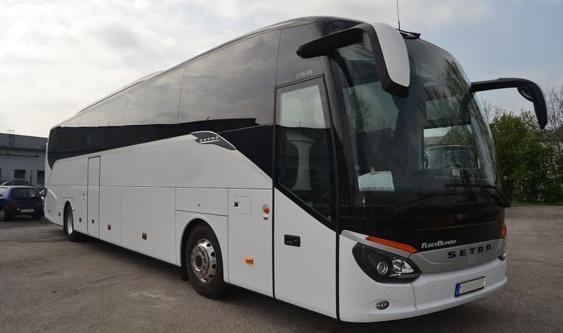 Hajdú-Bihar: Buses company in Debrecen in Debrecen and Hungary